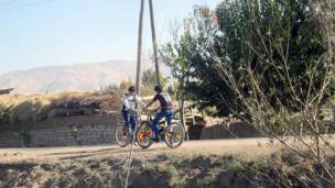 Мардуми рустои Қизилнишон