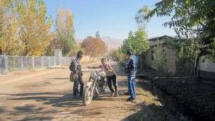 Мардуми рустои Қизилнишон