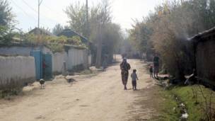 Мардуми рустои Қизилнишон