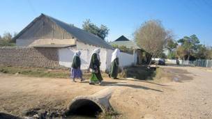 Мардуми рустои Қизилнишон