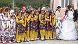 Таҷлил аз наврӯз дар макотиби Хатлон