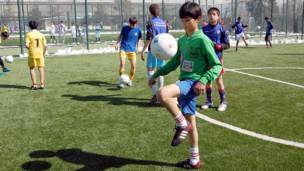 Кӯдакони футболбоз