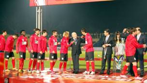 Ҷосеф Блаттер ва тими "Истиқлол"