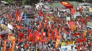 Тазоҳурот дар майдони Тақсим