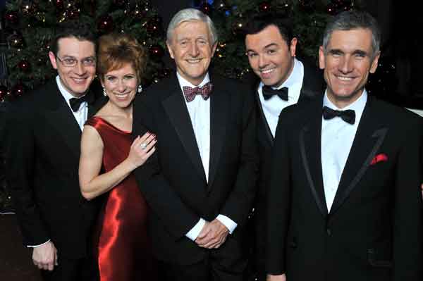 Conductor John Wilson with Sir Michael Parkinson and (l to r) Anna Jane Casey, Seth MacFarlane and Curtis Stigers 