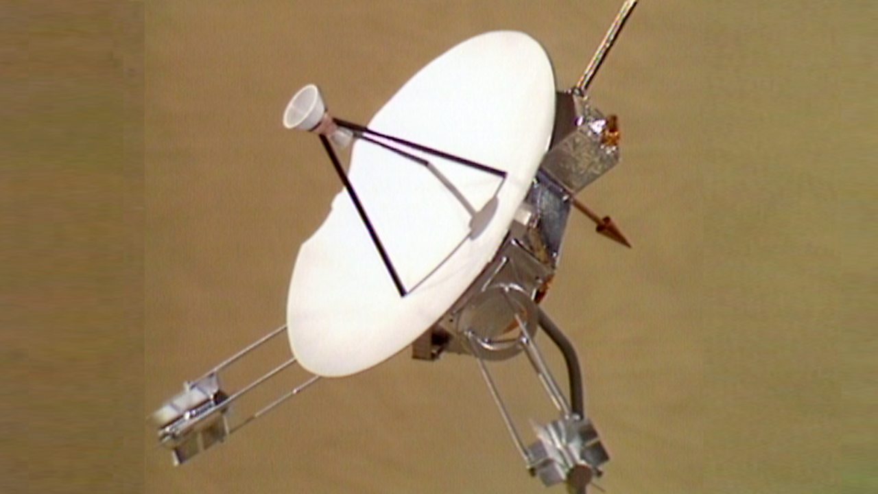 The Sky At Night - Pioneer to Saturn