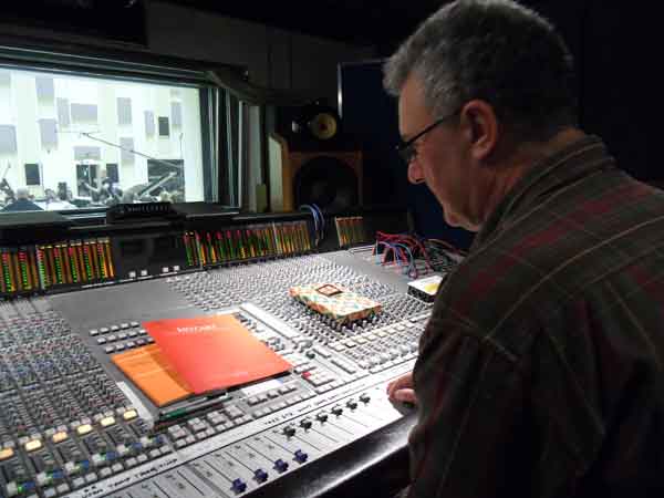 BBC Philh Tonmeister Stephen Rinker balancing the orchestra this morning