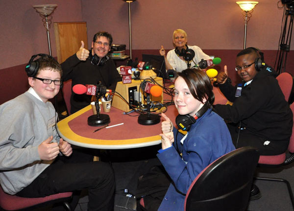 Journalists working with School Reportees