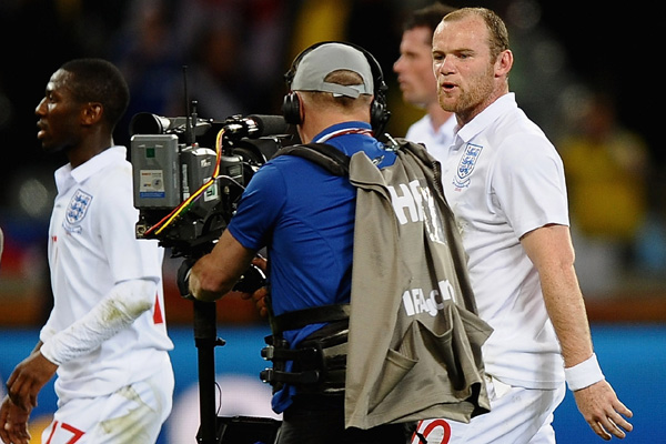 england_rooney_algeria_600x.jpg