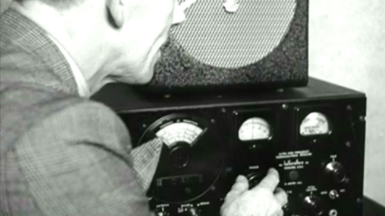 Radio link 6,000 miles apart, 1949