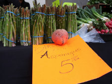 asparagus on a market stall