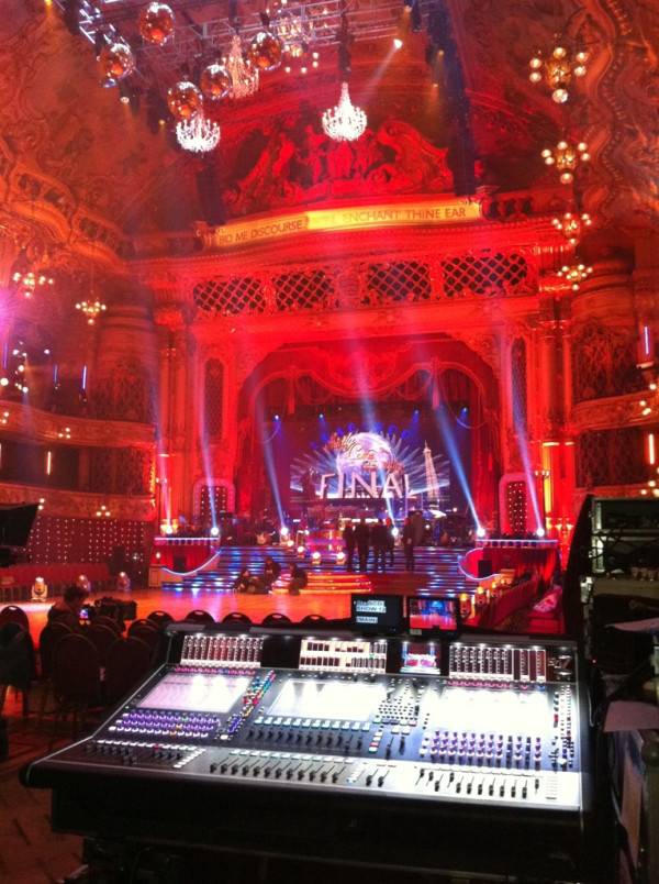 Just waiting for the dress run to begin -sound check!