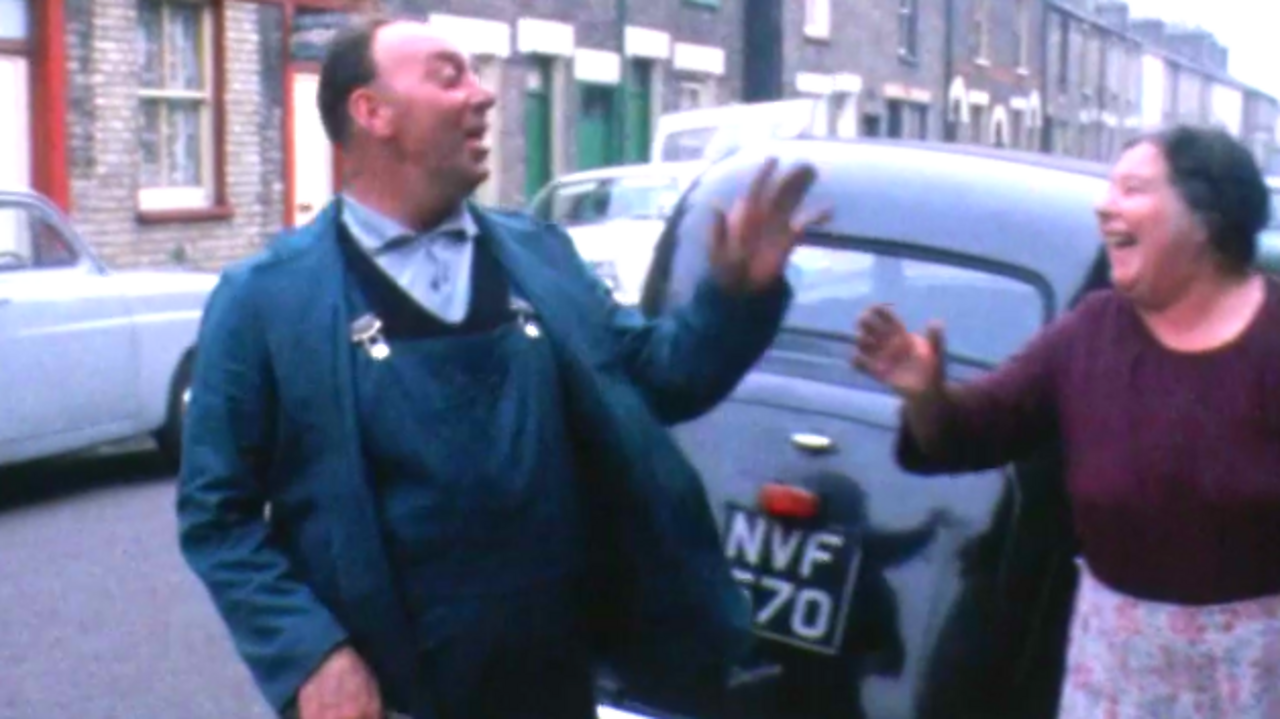 Singing binman lands record deal, 1968