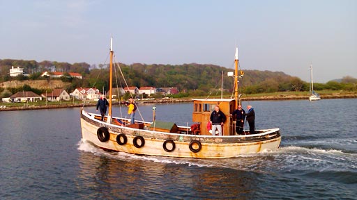 Euan McIlwraith crosses the Forth from South Queensferry to North Queensferry.