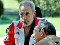 Fidel and Raul Castro (file photo)