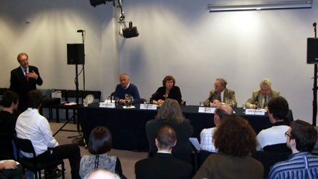 Hawli Holi yn Abertawe