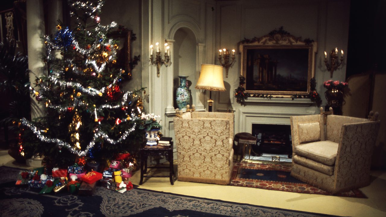 The Mike Yarwood Christmas Show 5, 1976