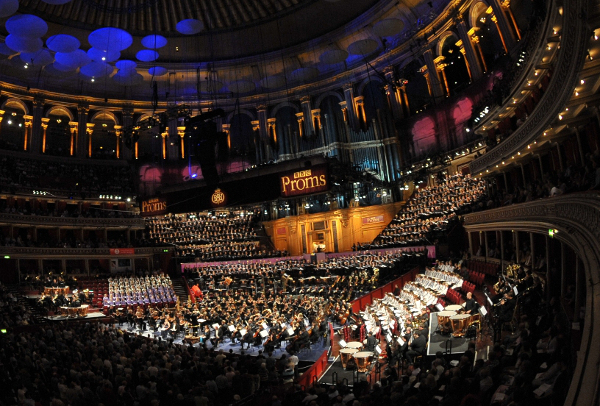Photo of 1000 musicians performing Havergal Brian's Gothic Symphony