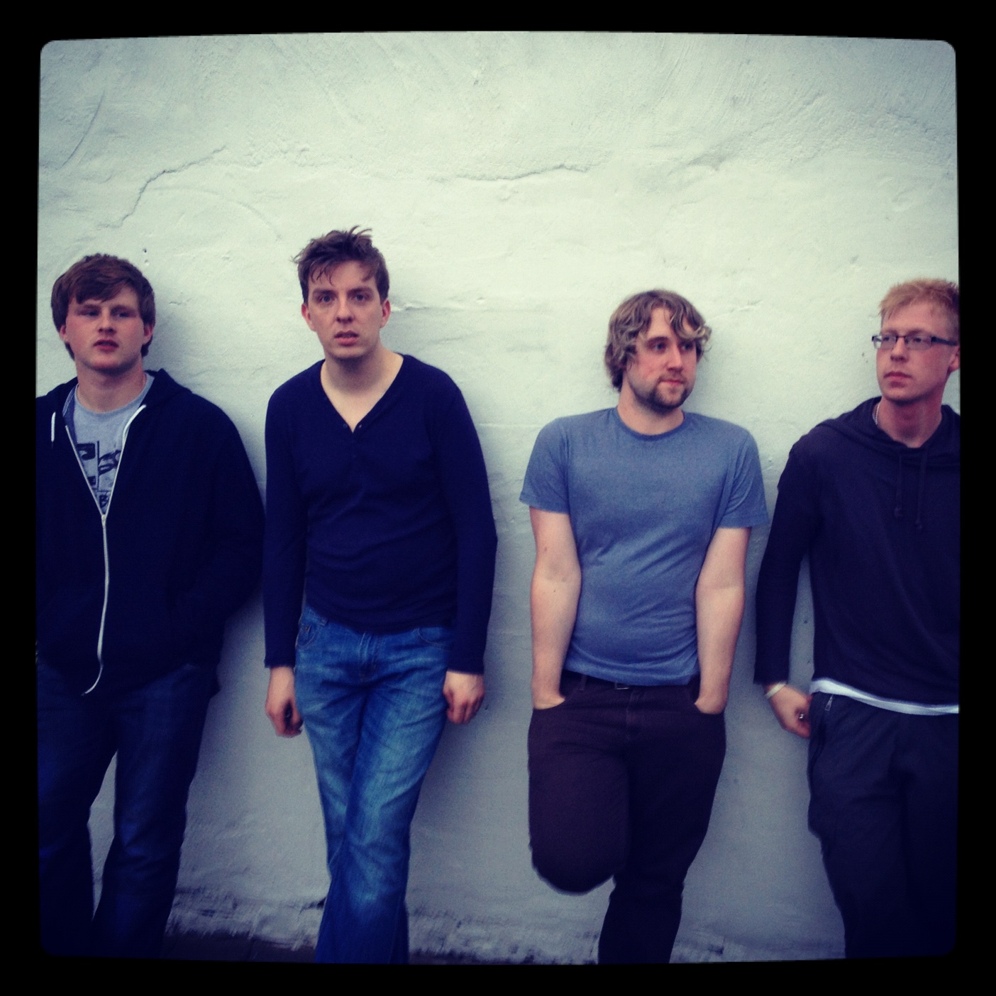 Distracter promo shot