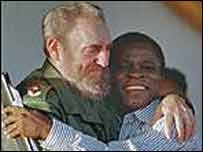 Castro and Grenadian leader Keith Mitchell in 1998