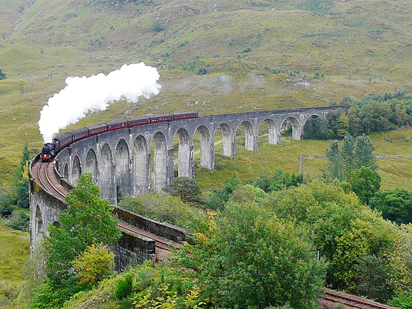 A view of the Glenfinnan Viaduct (c) Sylvia Duckworth, from geograph.org.uk