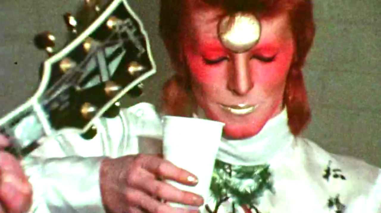 Bowie says farewell to Ziggy, 1973