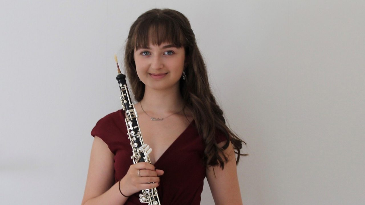 Chelsea Becker: The Leaves of Women Interchange