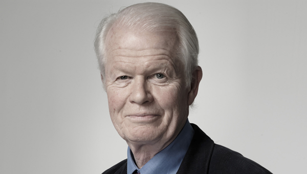 Michael Cochrane (Oliver Sterling)