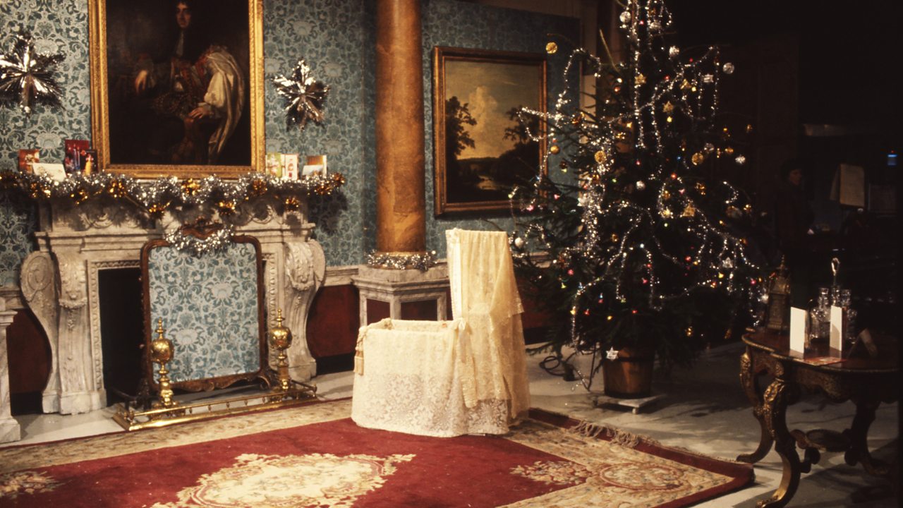 The Mike Yarwood Christmas Show 2, 1976