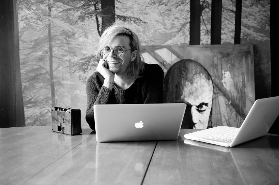 Tim Burgess live on Twitter