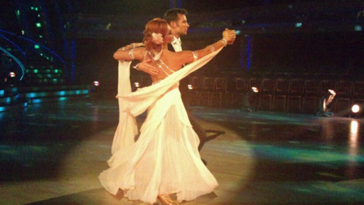 Harry Judd and Aliona Vilani dancing.