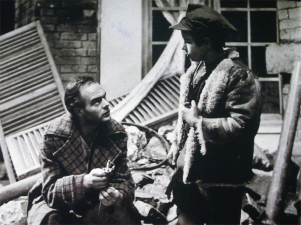 Barry Letts as Joseph and Frazer Hines as Jan in the 1957 BBC serialisation of The Silver Sword