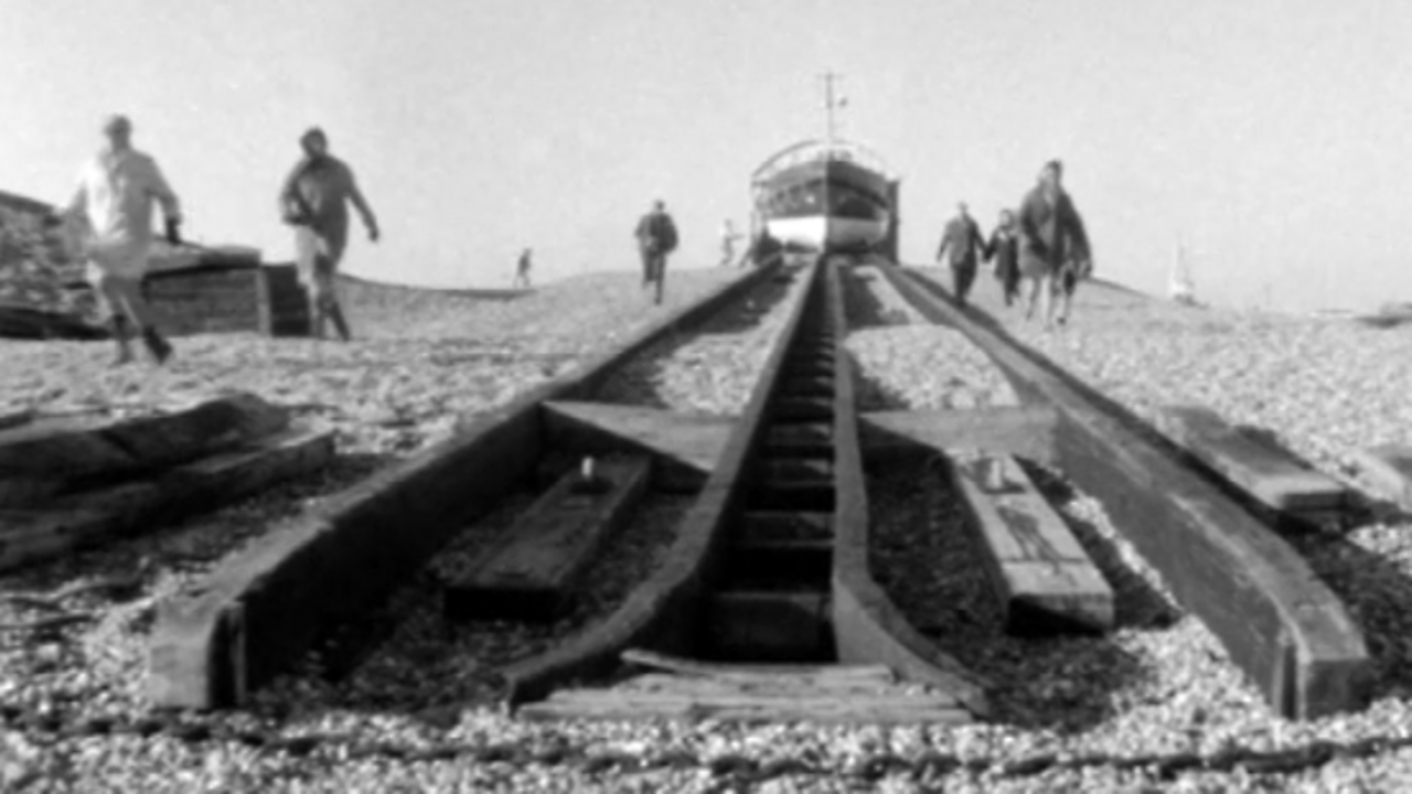 Dungeness lady lifeboat launchers, 1970