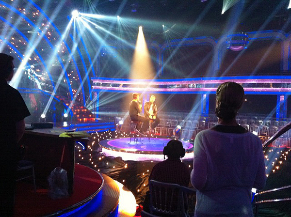 Robbie Williams and Gary Barlow rehearsing their song 