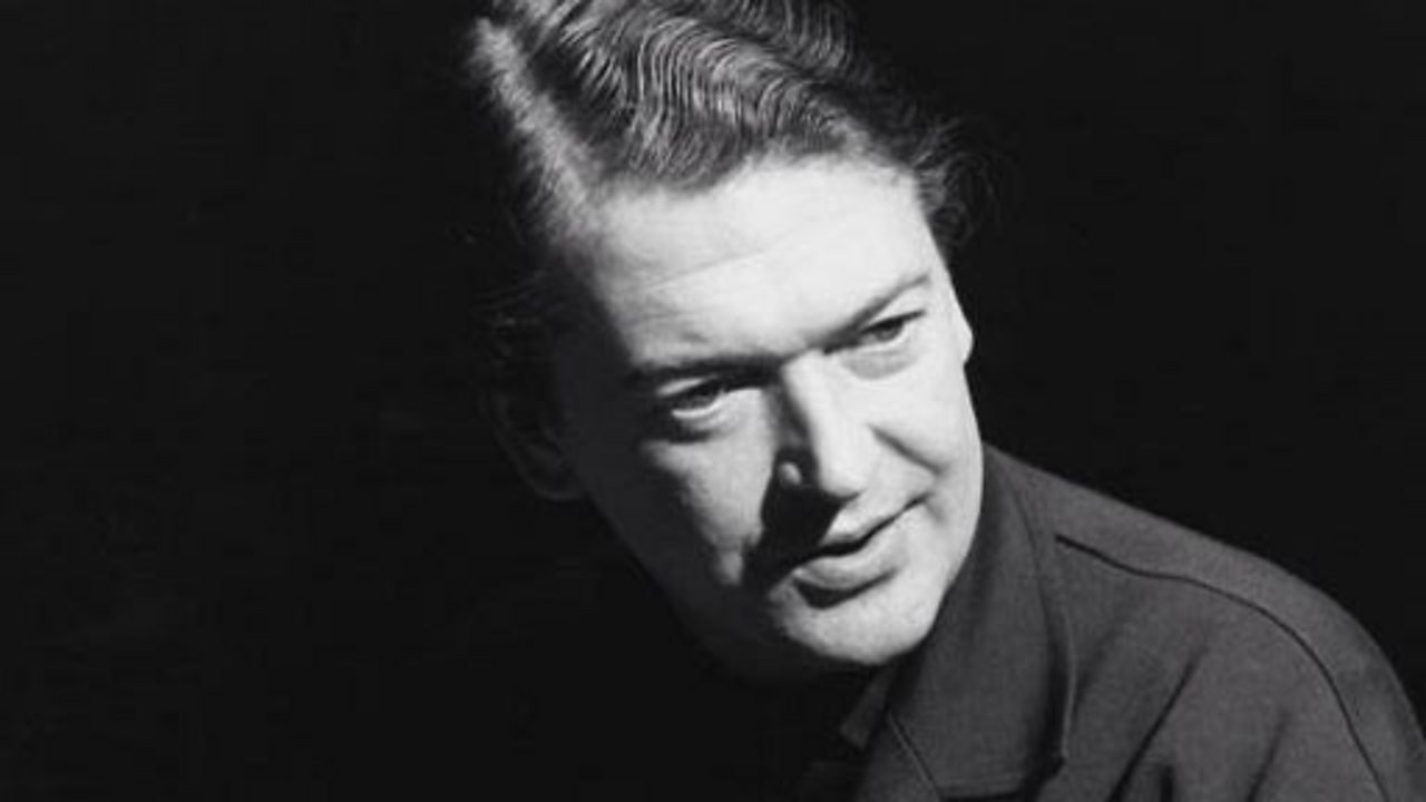 Monitor - Kingsley Amis