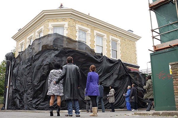 Kat and Alfie outside the Queen Vic