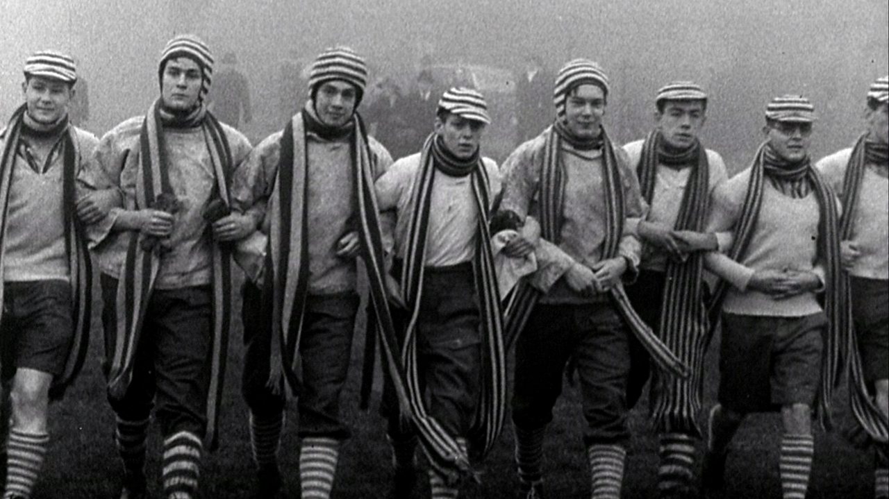 Eton wall game, 1948