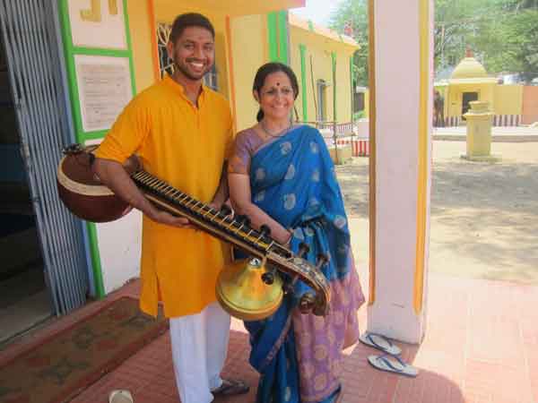 Picture of Hari Sivanesan with his mentor Aruna Sairam 