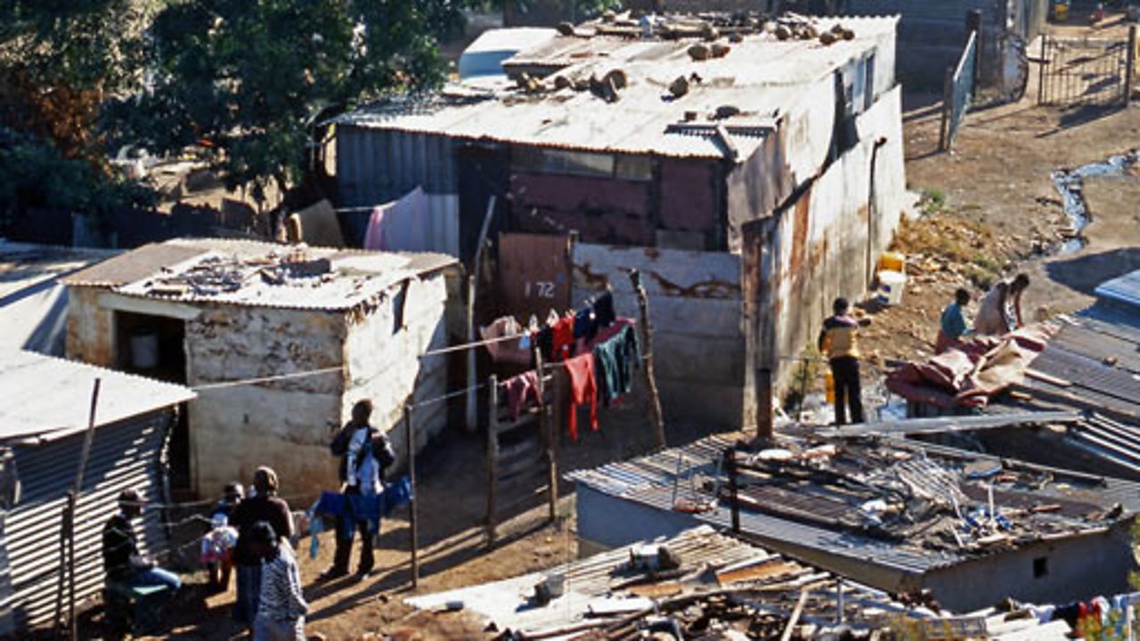 Panorama - The Comrades