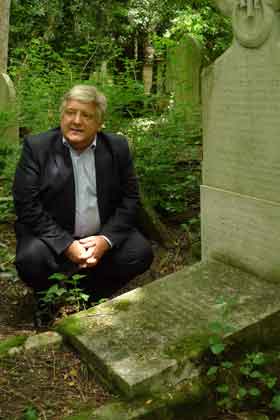 Presenter Simon Russell Beale at the grave of Christina Rossetti
