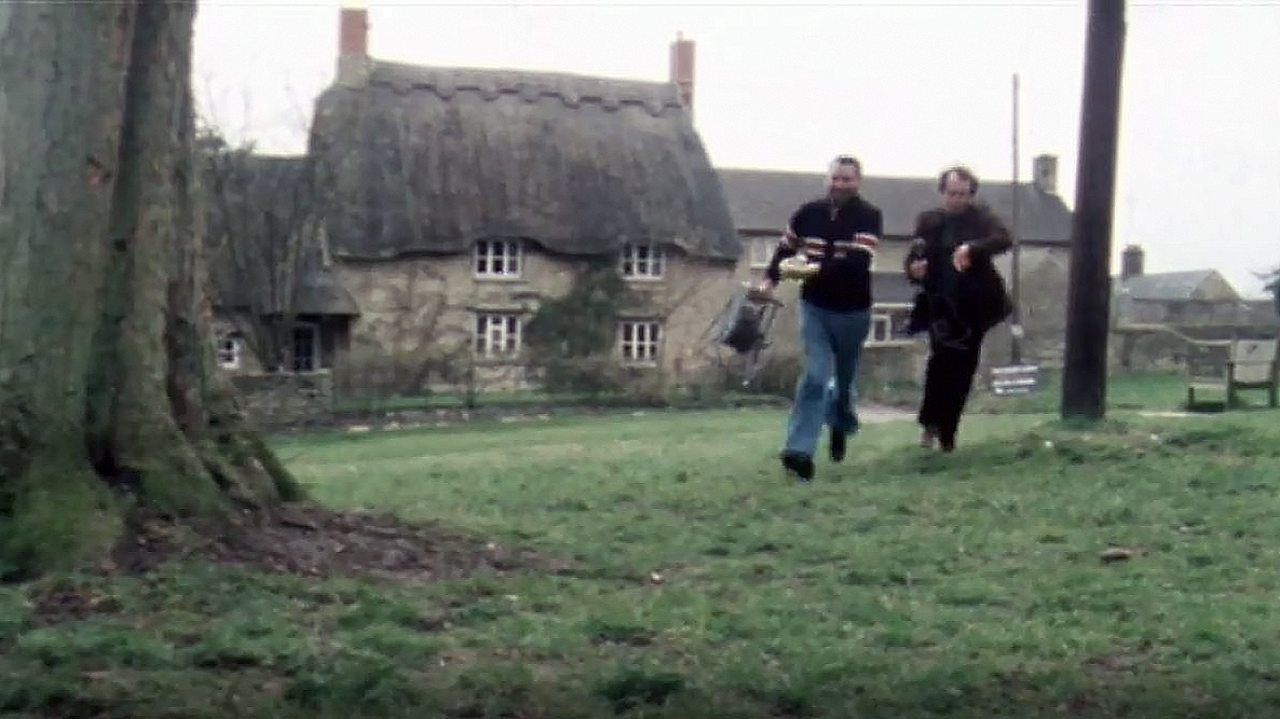 Nuclear-warning pub landlord, 1978