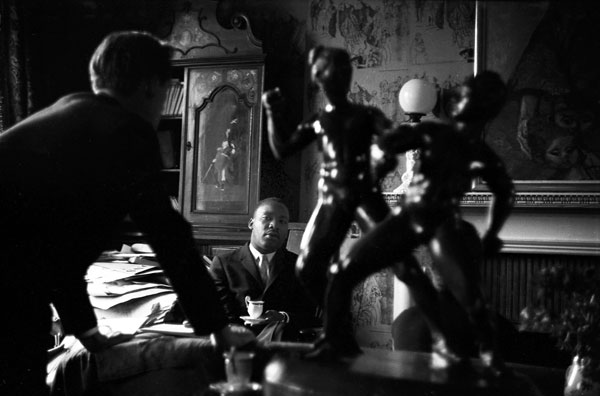 Dr Martin Luther King with Face to Face producer Hugh Burnett on Sunday, 29th October 1961.