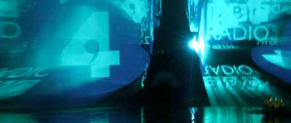 radio4-looks-3d-on-water.jpg