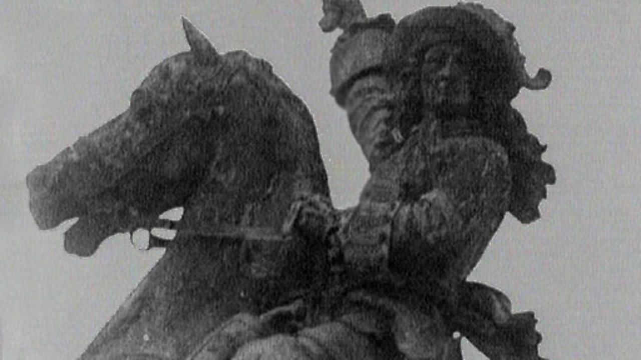 Roving Reporter - King William