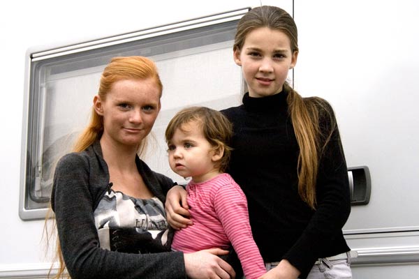 Children Of The Road: Salina, Bionce and Francesca