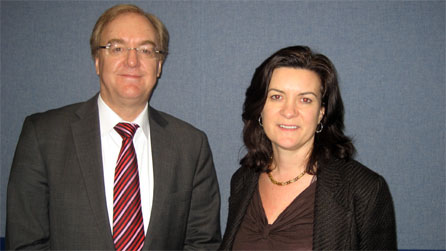 Dewi Llwyd a Eluned Morgan