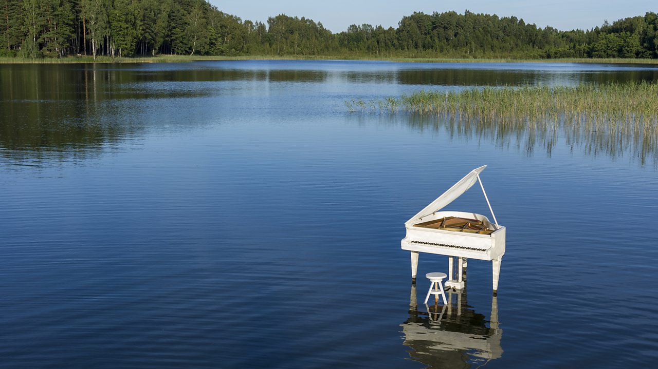 Beethoven: Sonata No. 4 in E flat major, Op 7